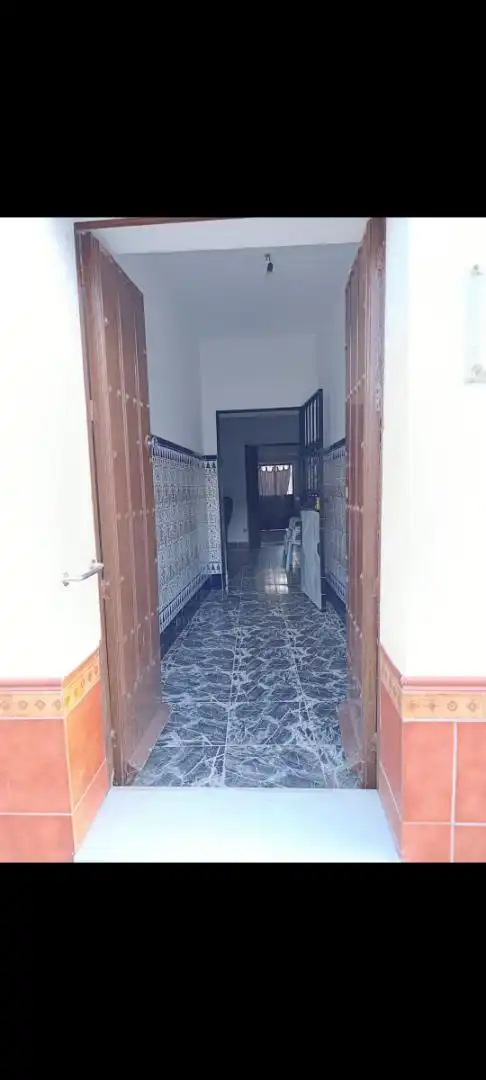 Casa adosada en  Calle la Cruz 28 - Foto 2