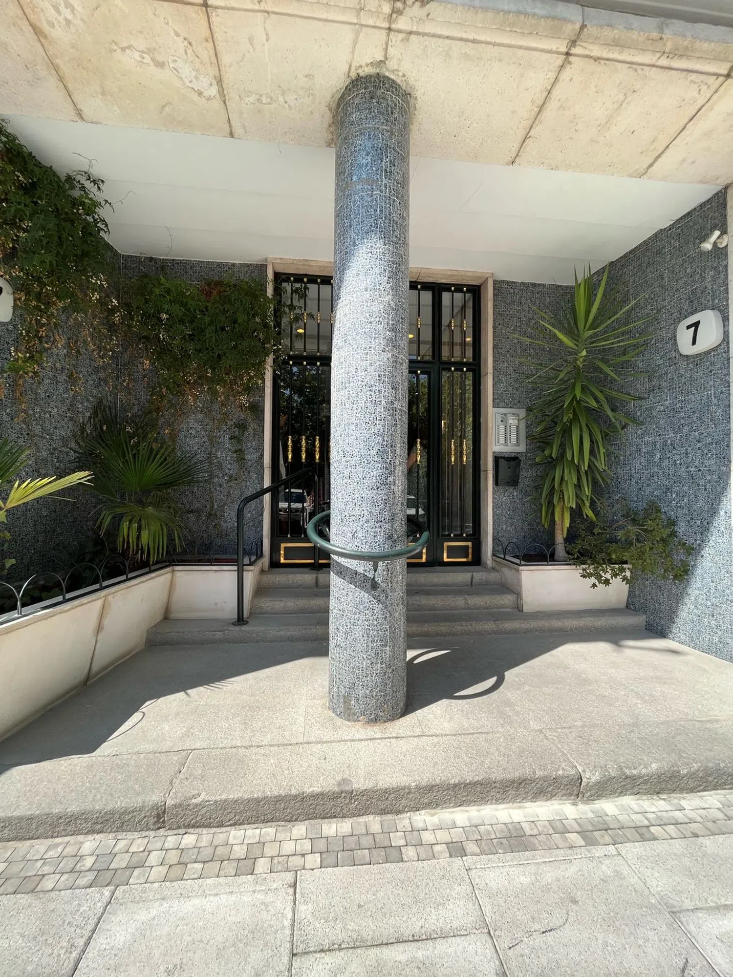 Estudio en avenida del General Perón, 7 - Foto 13