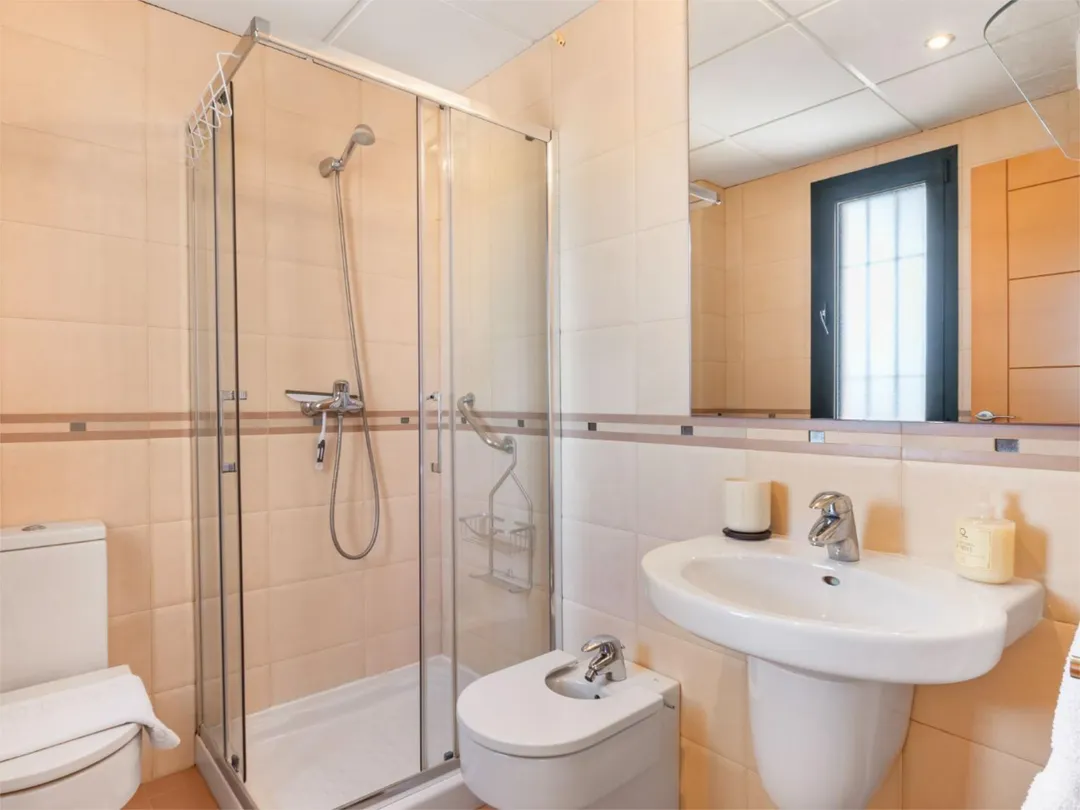 Casa adosada en  Calle Teodosio 12 - Foto 33