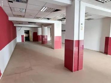 Local comercial en Sabadell - Foto 3