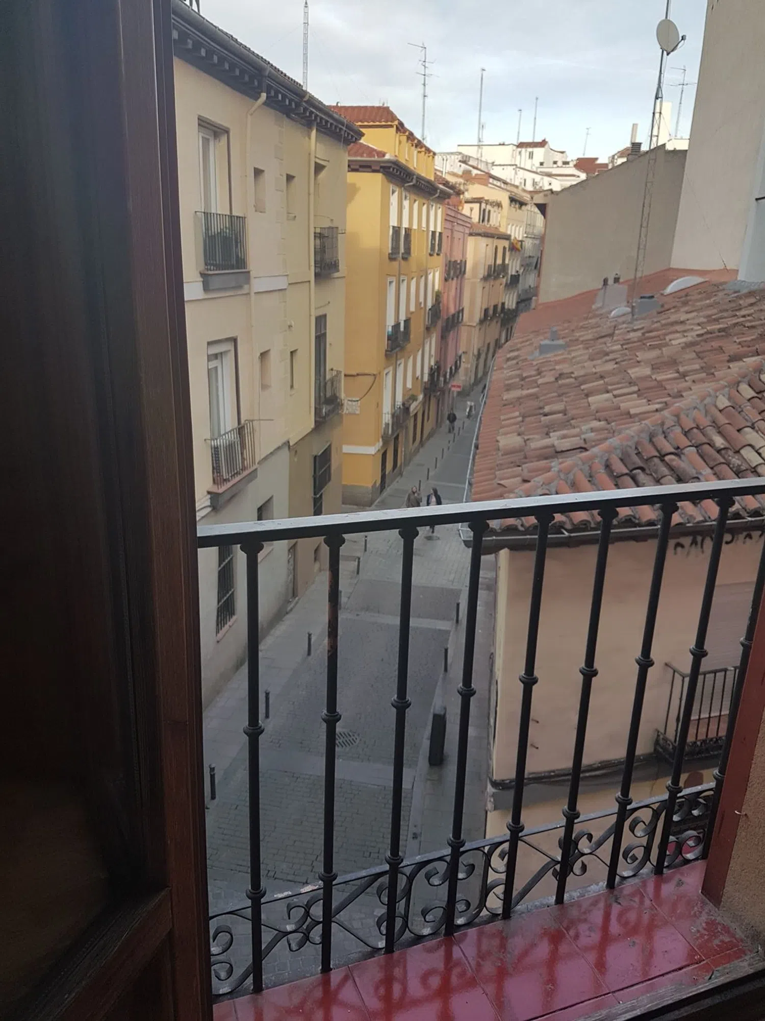 Estudio en calle de Jesús y María, 16 - Foto 4