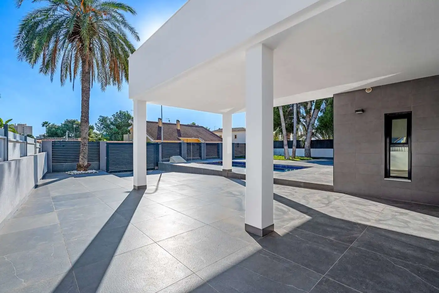 Chalet en  Paseo Maritimo-campoamor 2 - Foto 2