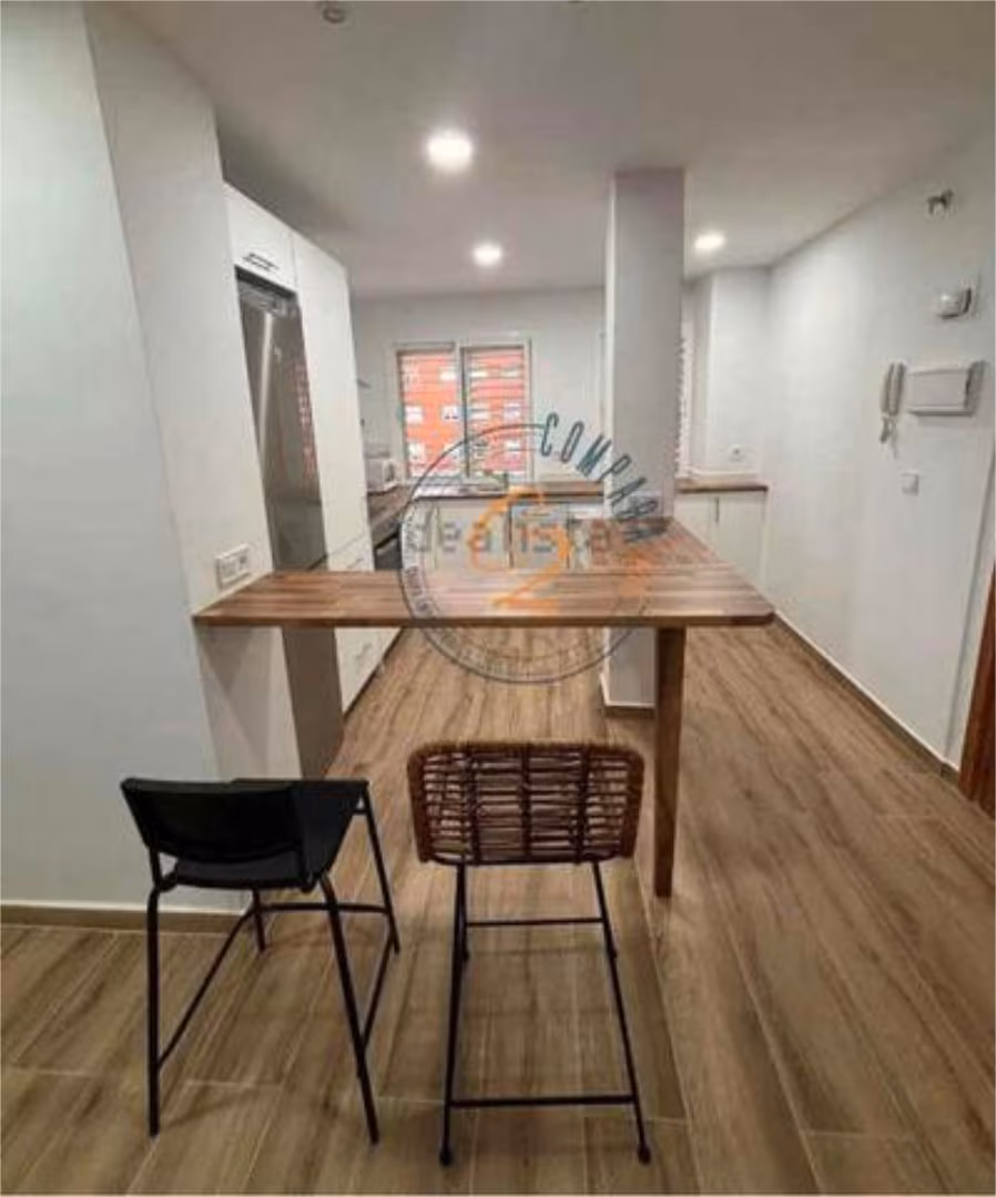 Piso en Los Bermejales - Foto 3