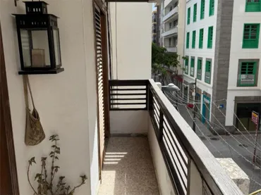 Piso en  Calle León y Castillo 24 - Foto 1