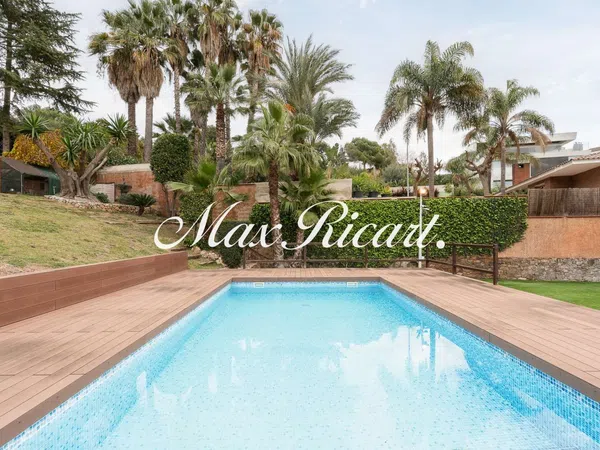 Casa o chalet independiente en Calle de Batista i Roca, La Miranda - Can Candeler - Foto 4
