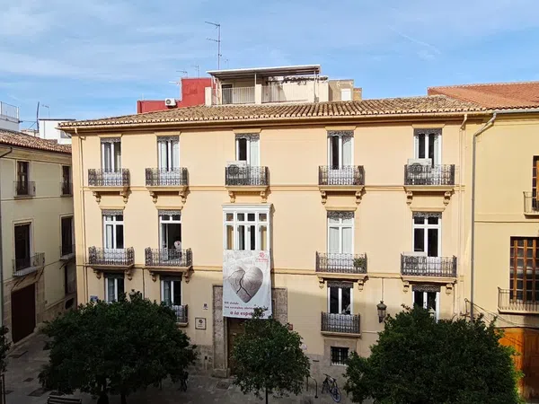 Piso en plaza Cisneros, 2