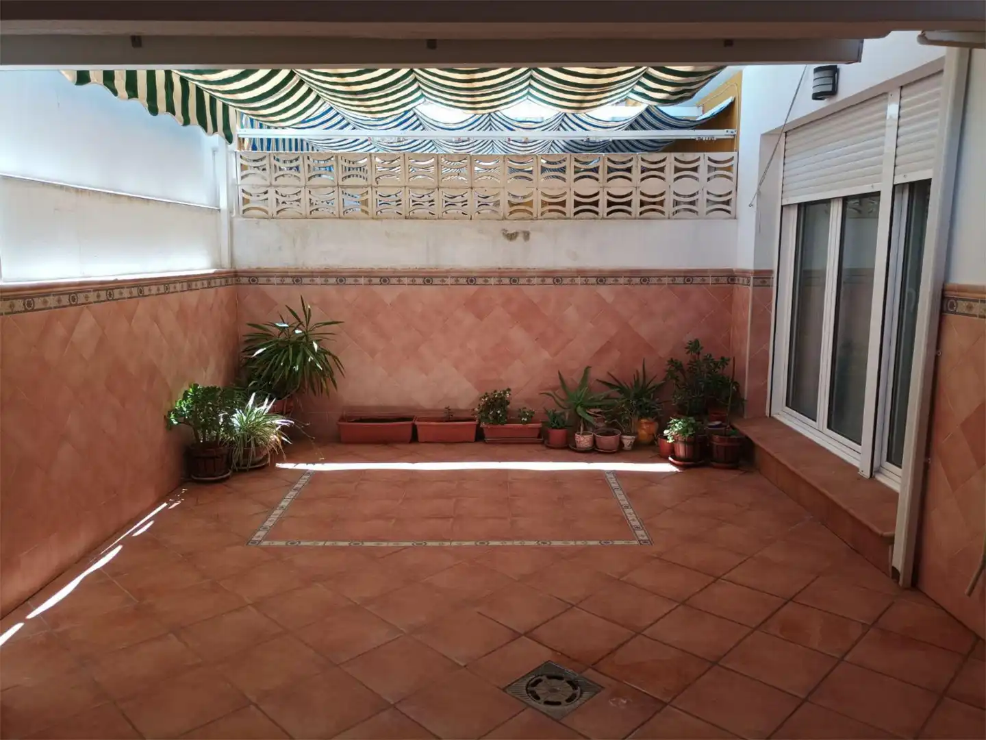 Chalet en  Avenida Reina Sofia 26 - Foto 7