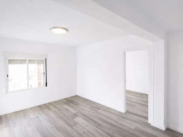 Piso en calle de Rocafort, 21