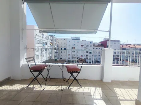 Piso en calle de Sueca, 64
