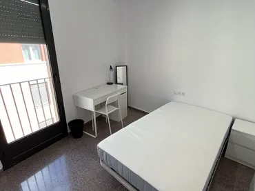 Piso en  Carrer Sant Blai 8 - Foto 6