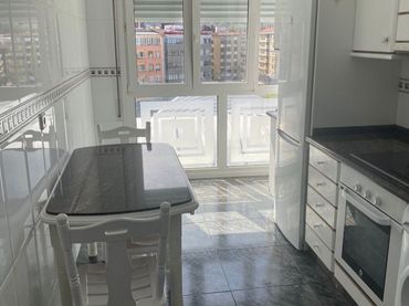 Piso en  Calle Ildefonso Sánchez del Río 12 - Foto 2
