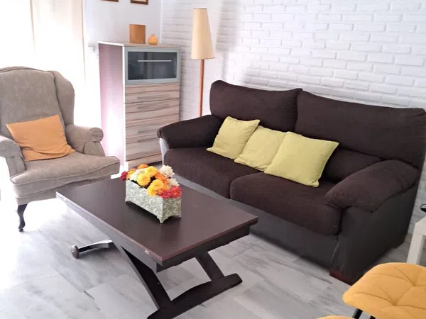 Piso en avenida Eduardo Dato, 23