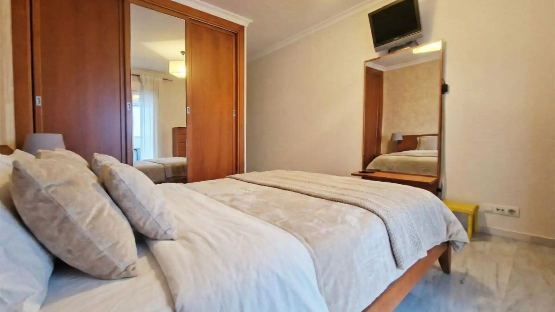 Piso en  Calle Mercedes Formica 4 - Foto 9