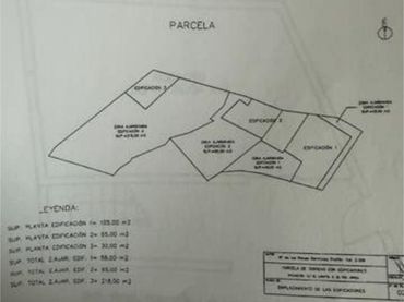 Chalet en Vivienda + finca inversion - Foto 1