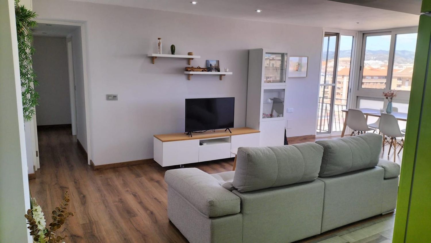 Piso en Avenida de València, 94, Zona Ensanche-Río Jucar - Foto 3