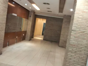 Local comercial en Burjassot - Foto 1