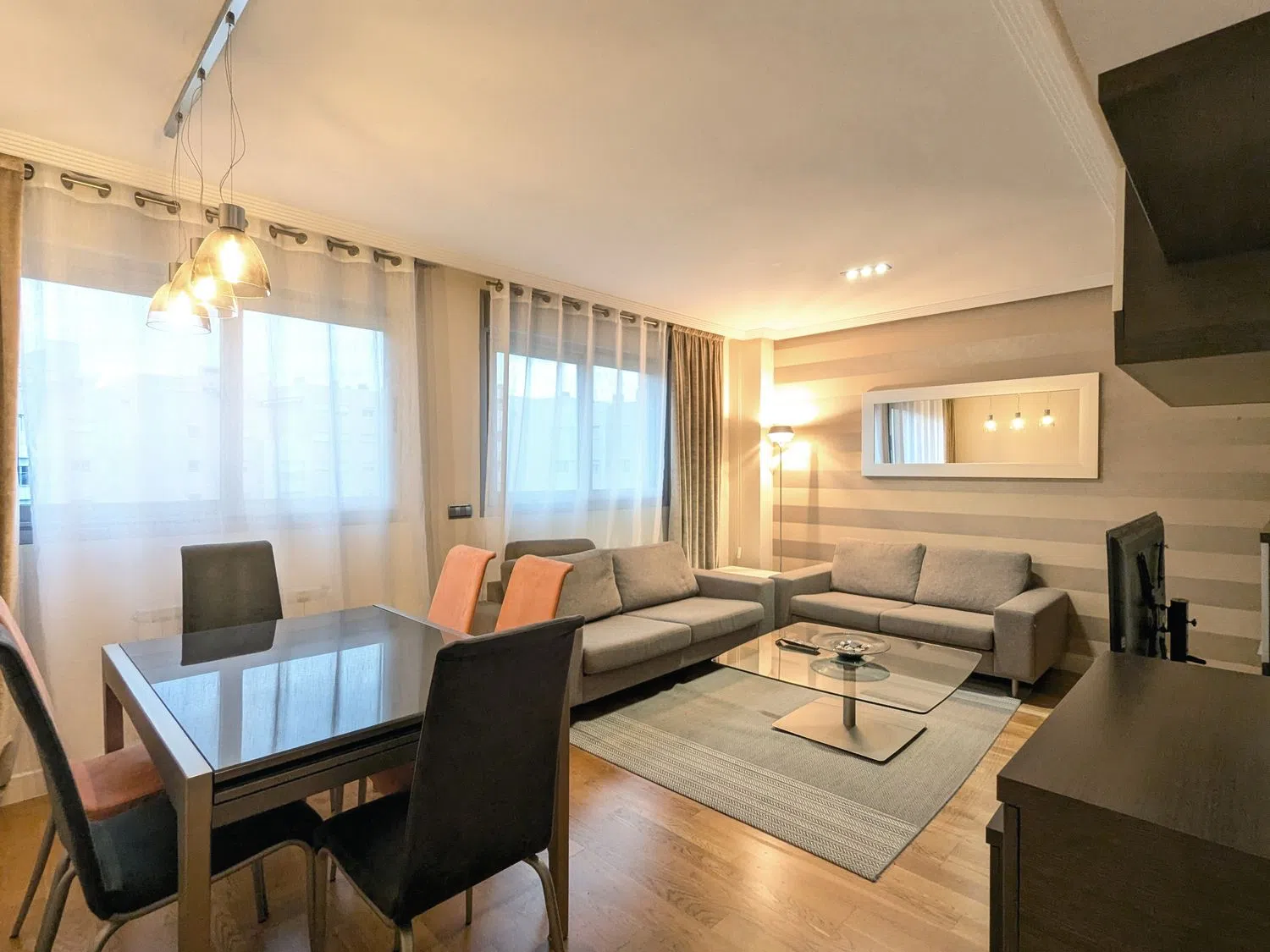 Piso en calle Camerún, 4 - Foto 1