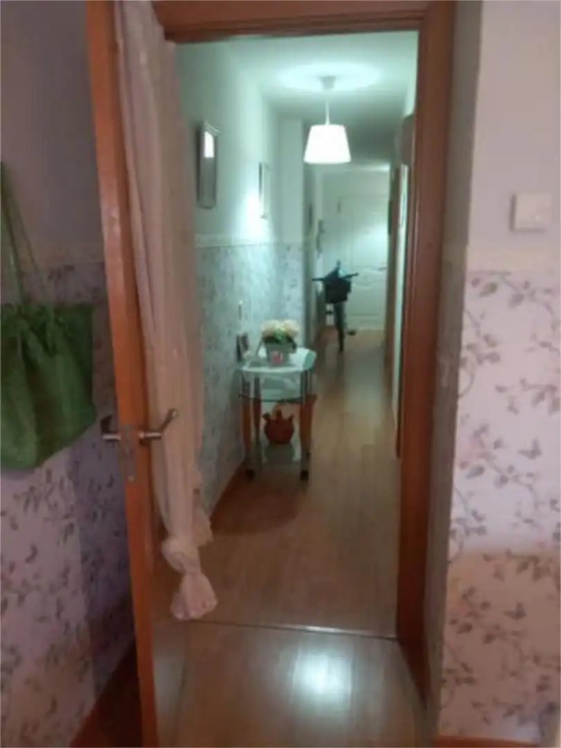 Piso en barrio - Foto 9