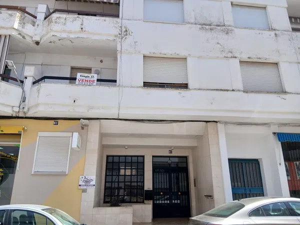 Piso en Calle Joaquín Tena Artigas, 6 - Foto 1
