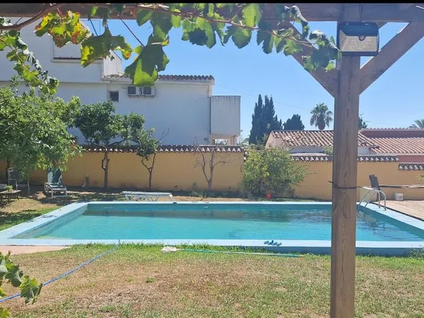 Casa independiente en avenida andasol, 17