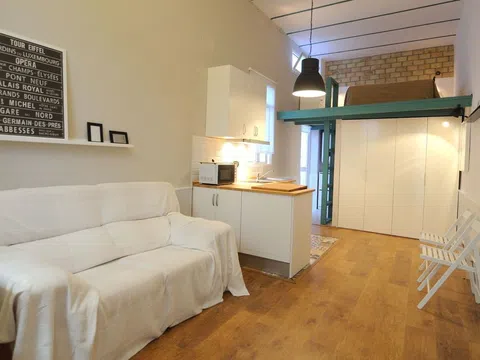 Estudio en calle Luis Montoto, 13