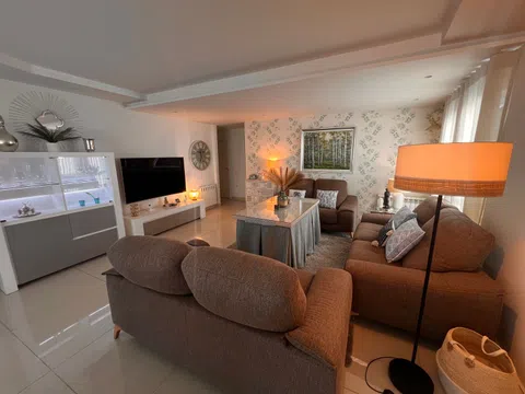 Chalet pareado en calle Tarramonta, 2