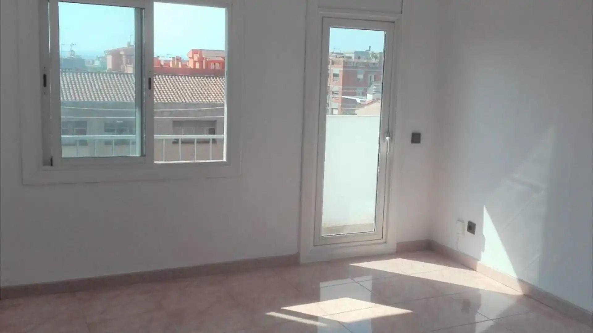 Piso en  Carrer Vila Vall-Llebrera 18 - Foto 4