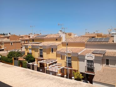 Casa adosada en  Calle Alfonso de la Torre MarÍn 12 - Foto 4