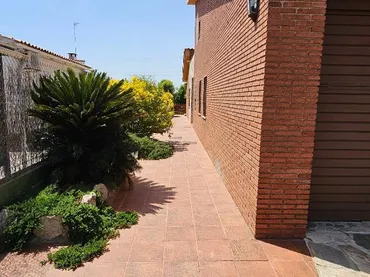 Chalet en  Carrer Cirerer 21 - Foto 10