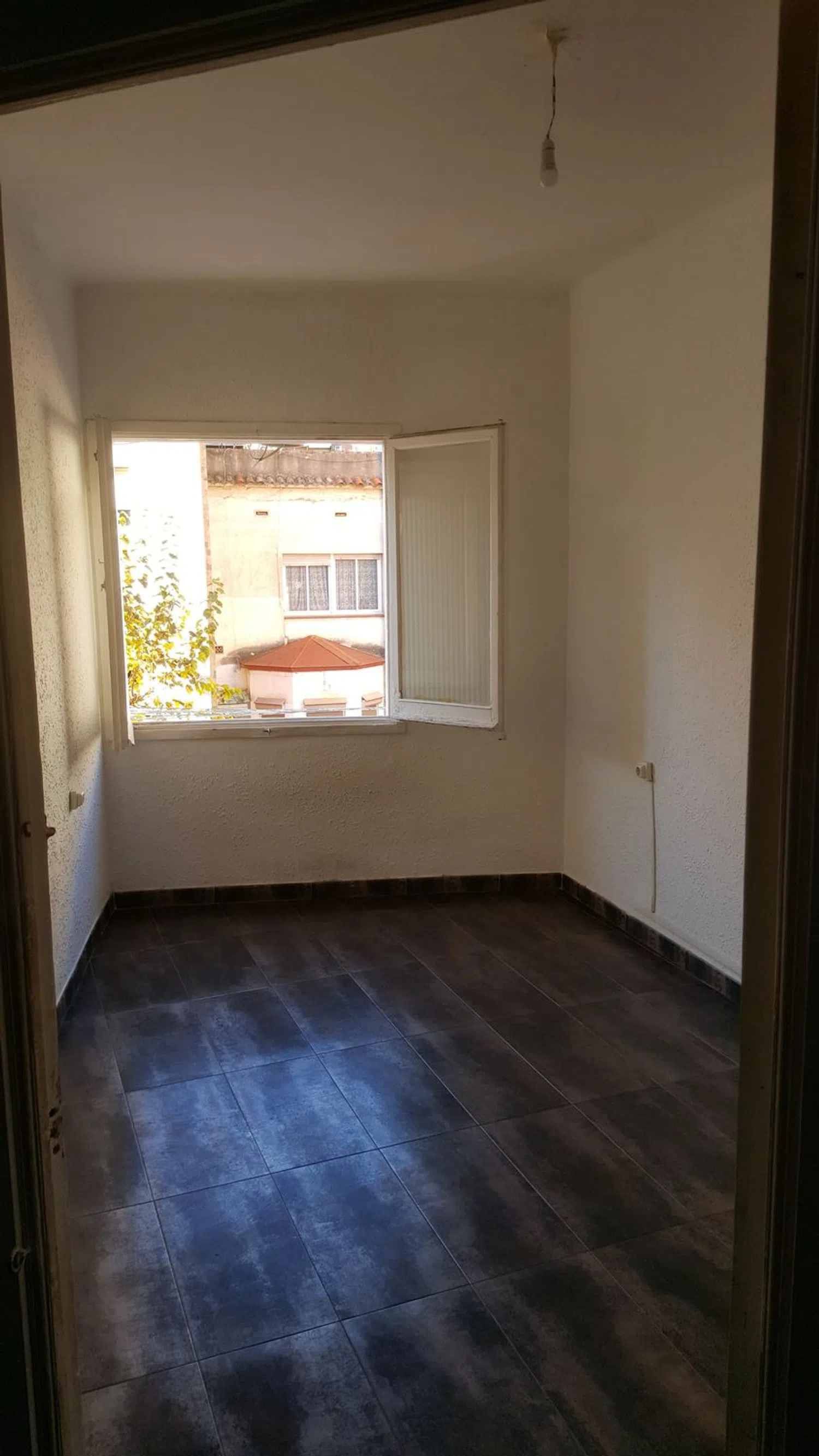 Piso en calle de Santa Joana d'Arc, 13 - Foto 1