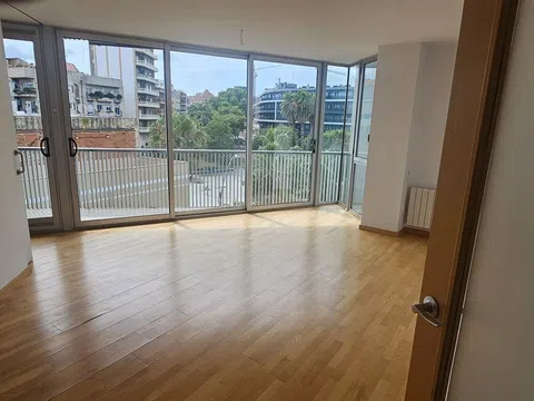 Piso en calle creu, 77
