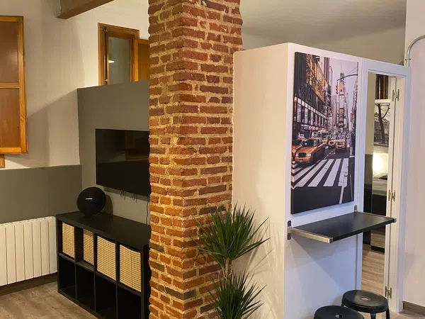 Estudio en plaza de San Juan de la Cruz, 5