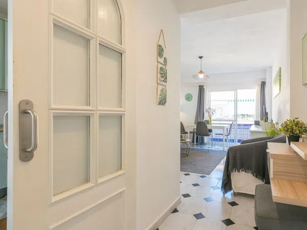 Piso en calle Cristóbal Colón, 8 - Foto 2