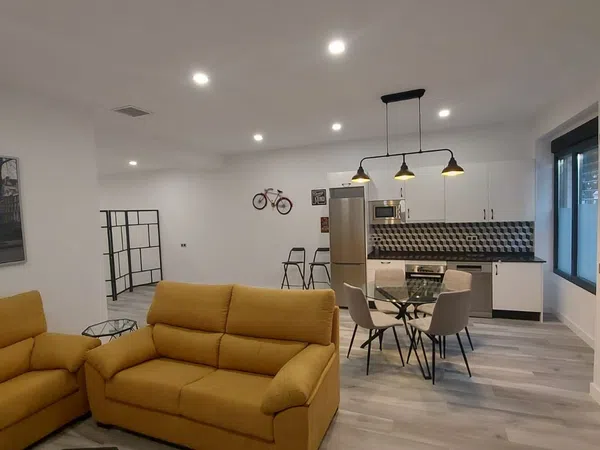 Piso en Calle Frigiliana, Los Guindos - Parque Mediterráneo - Santa Paula - Foto 8