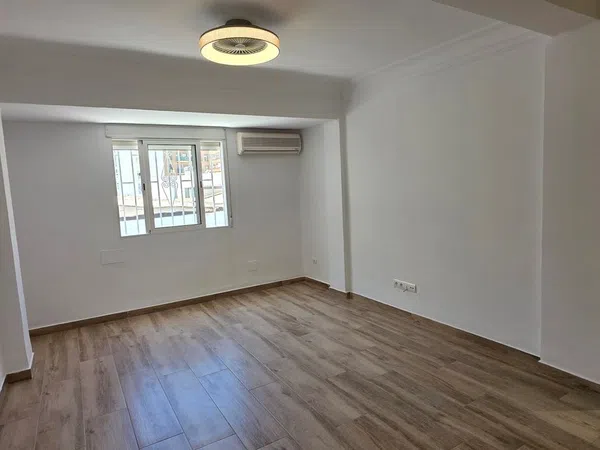 Piso en Calle del Escultor José Capuz, 12, Mont-Olivet - Foto 3