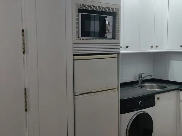 Piso en calle de Fernán González, 23