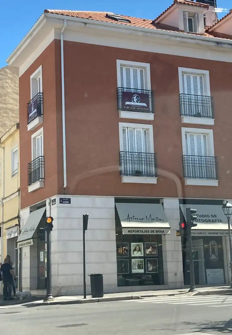 Local comercial en  Calle del Almíbar 78 - Foto 4