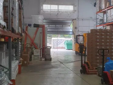 Nave Industrial en  Avinguda de la Cerdanya 47 - Foto 1