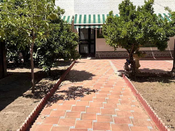 Chalet adosado en Avenida Villa de Madrid, 20 b, Camino Viejo de Málaga - Foto 1