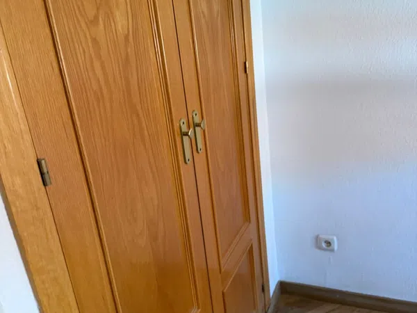 Chalet adosado en Calle Valle de Cardos, Valdezarza - Foto 33