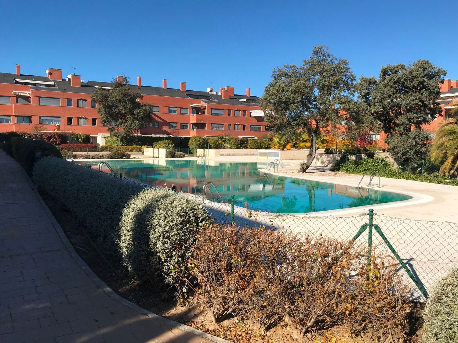 Piso en Encinar de los Reyes - Foto 25