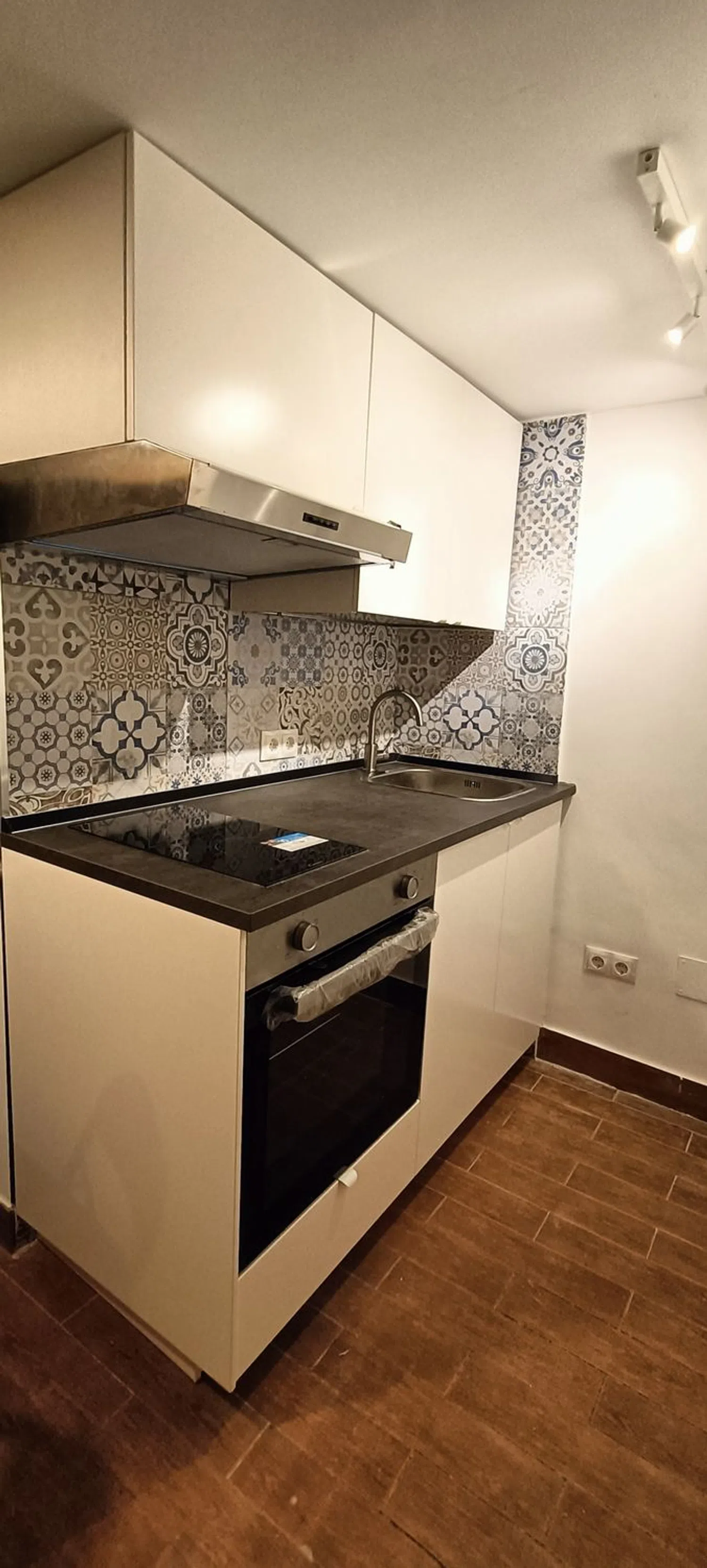 Estudio en calle de Jesús y María, 34 - Foto 10