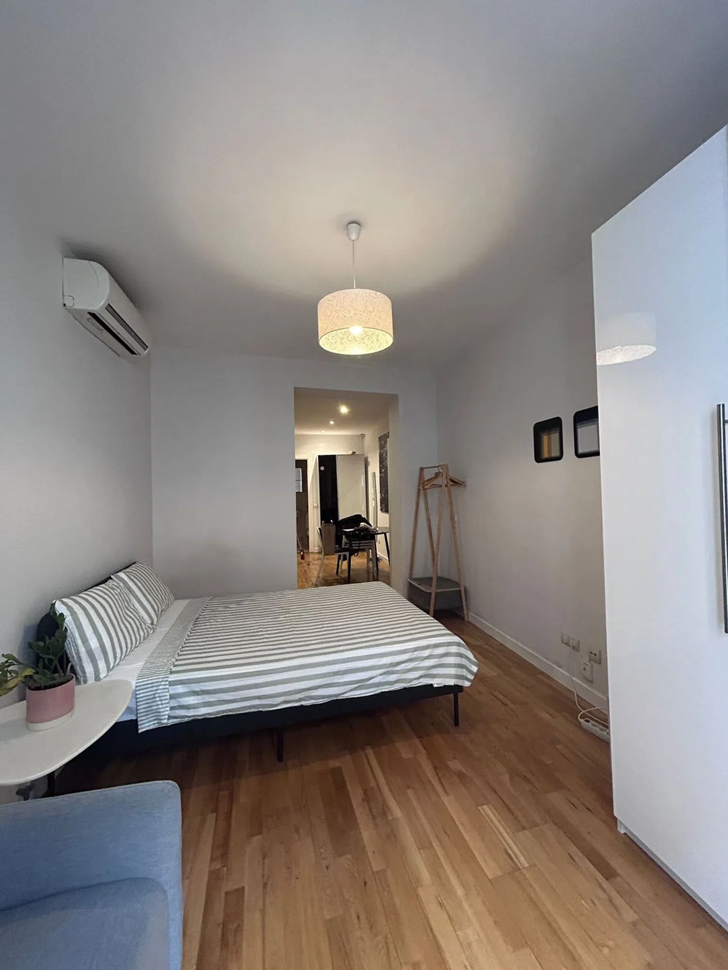 Estudio en calle de San Vicente Ferrer, 70 - Foto 1