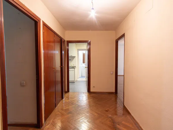 Piso en calle de San Ernesto, 6