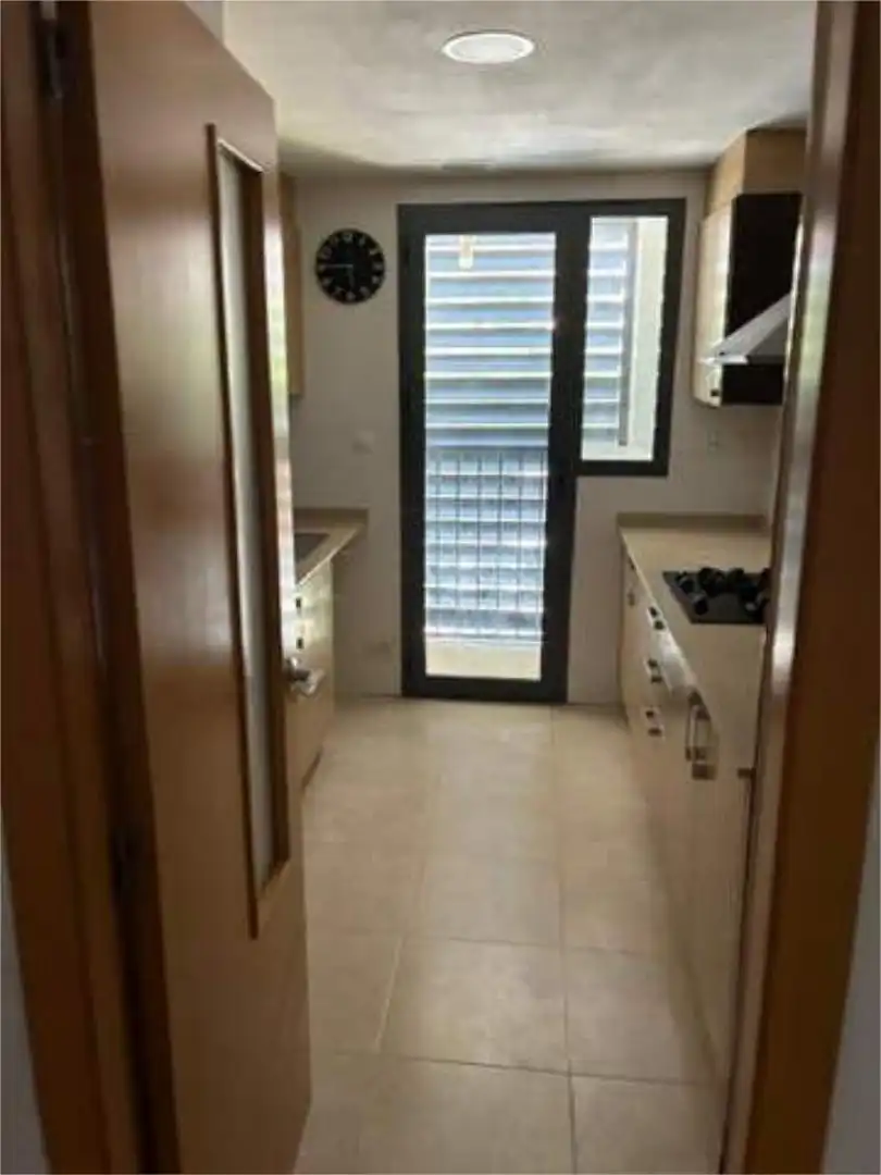 Piso en Orriols - Foto 2