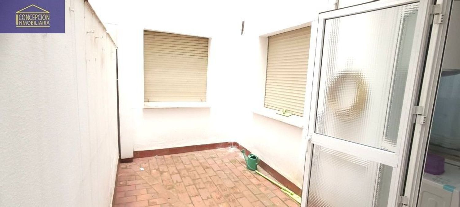 Piso en Ciudad Jardín - Foto 17