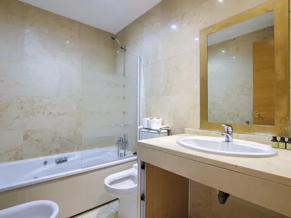 Piso en avenida Rosa Regás, 9 - Foto 12