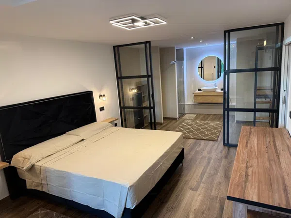 Chalet adosado en calle Bucarest, 30