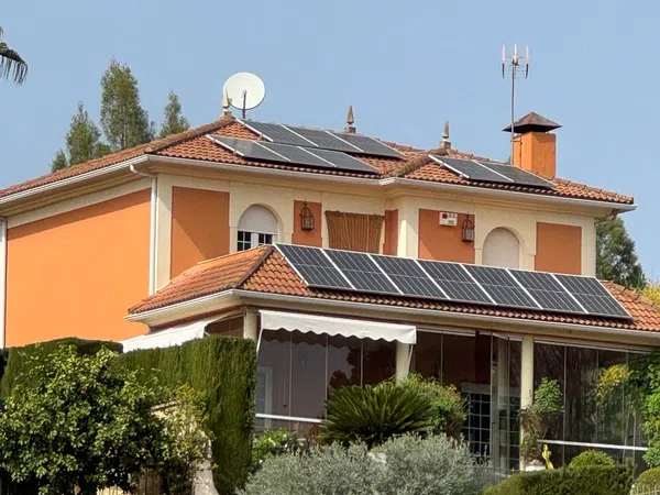 Casa o chalet independiente en Calle Escultor Freila Guevara, 32, Brillante - Foto 1
