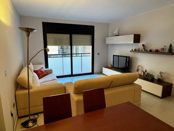 Piso en Casc Antic - Foto 1